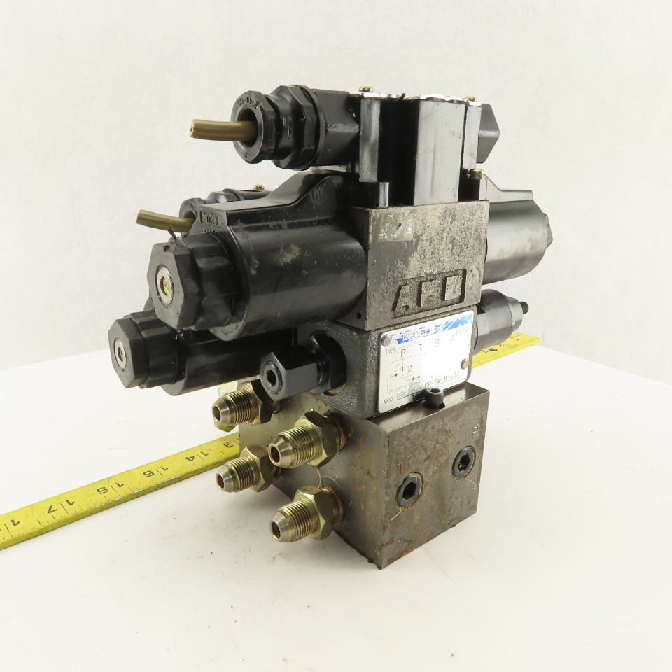 Tokimec DG4-3-2C-M-P7-H-7-52 5/3 Position Valve Assembly Regulator Manifold 24DC