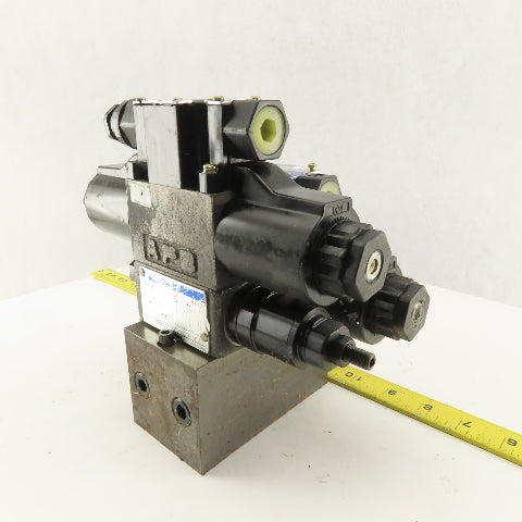 Tokimec DG4-3-2C-M-P7-H-7-52 5/3 Position Valve Assembly Regulator Manifold 24DC