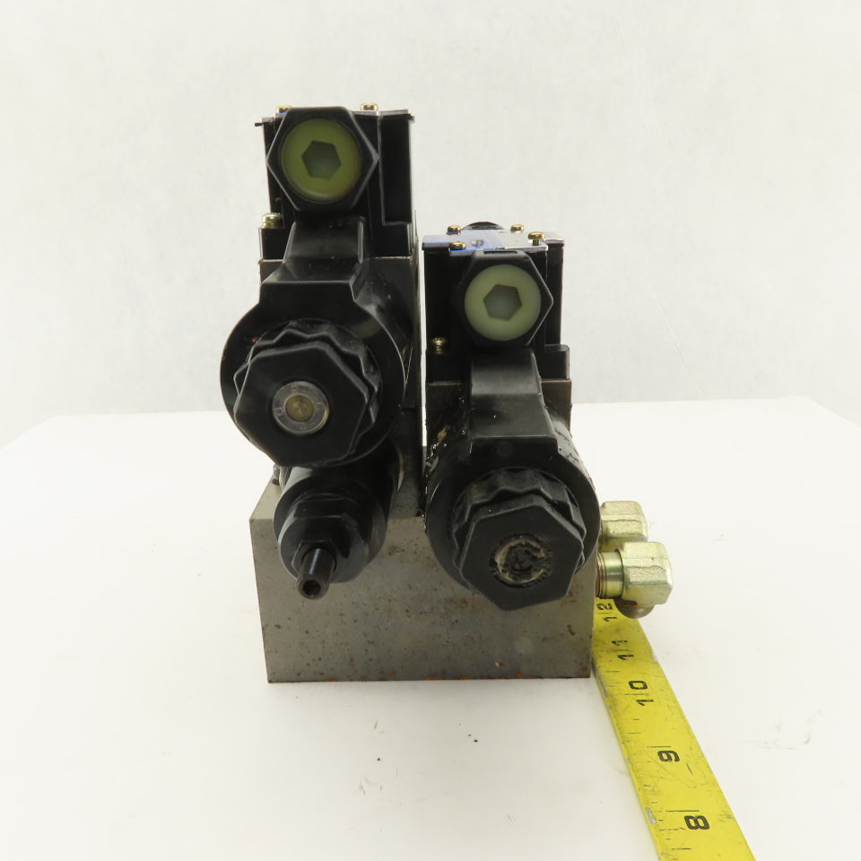 Tokimec DG4-3-2C-M-P7-H-7-52 5/3 Position Valve Assembly Regulator Manifold 24DC