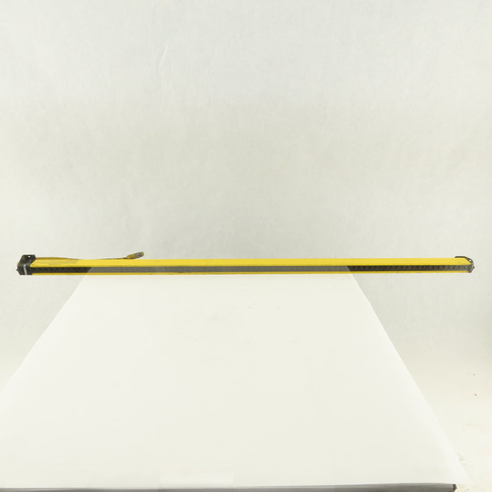 Banner USE4012YP2 Micro-Screen V Series Safety Light Curtain Emitter Sensor