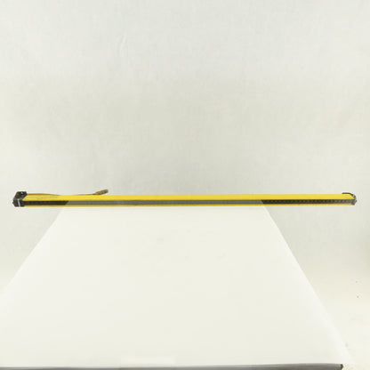 Banner USE4012YP2 Micro-Screen V Series Safety Light Curtain Emitter Sensor