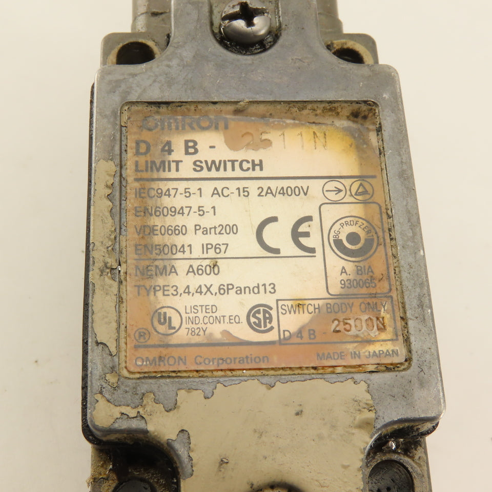Omron D4B-2511N 400V 2A Cam Roller Rocker Limit Switch