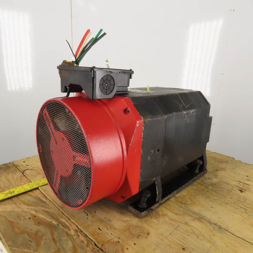 Fanuc A06B-0832-B200 15-30kW 757-4000 RPM 3Ph 155/230V Two Speed AC Servo Motor