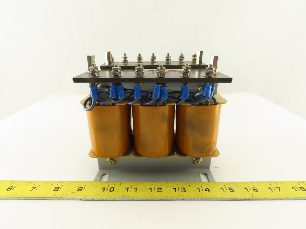 Bum Han BH3B-0.15D2221 220V Primary 21V Secondary 0.15kVa 3Ph Transformer