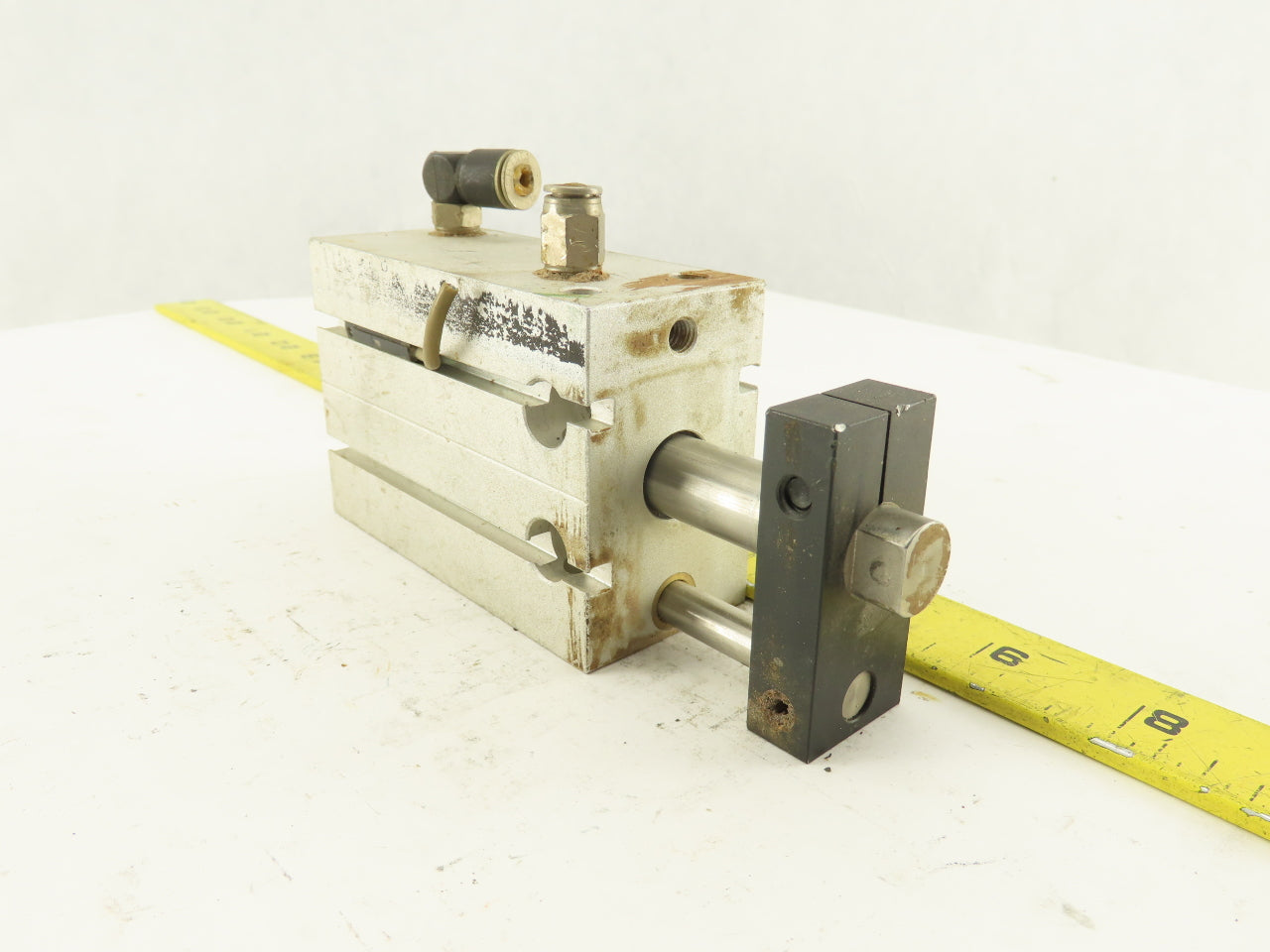 Airtac MK32X40-S 30mm Bore 40mm Stroke Double Acting Non Rotating Cylinder