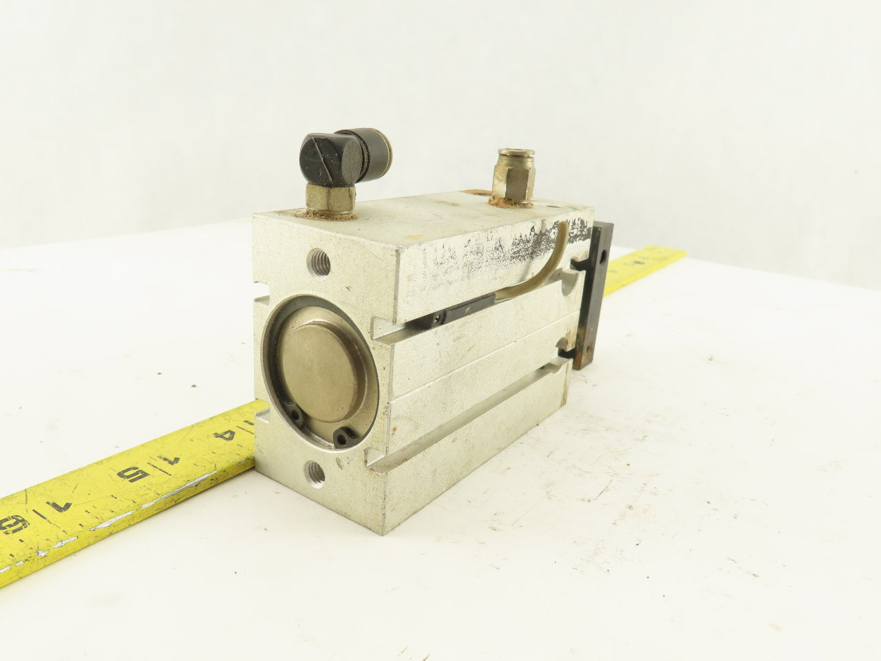 Airtac MK32X40-S 30mm Bore 40mm Stroke Double Acting Non Rotating Cylinder