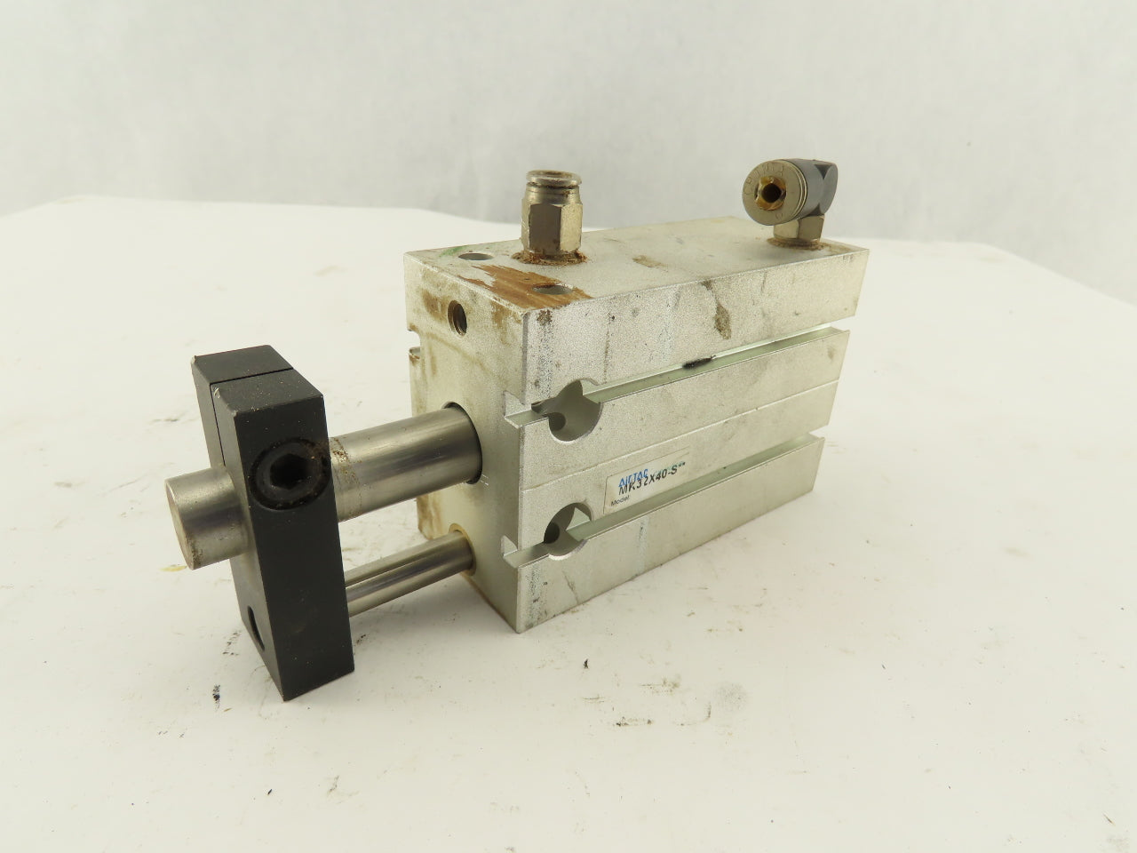 Airtac MK32X40-S 30mm Bore 40mm Stroke Double Acting Non Rotating Cylinder