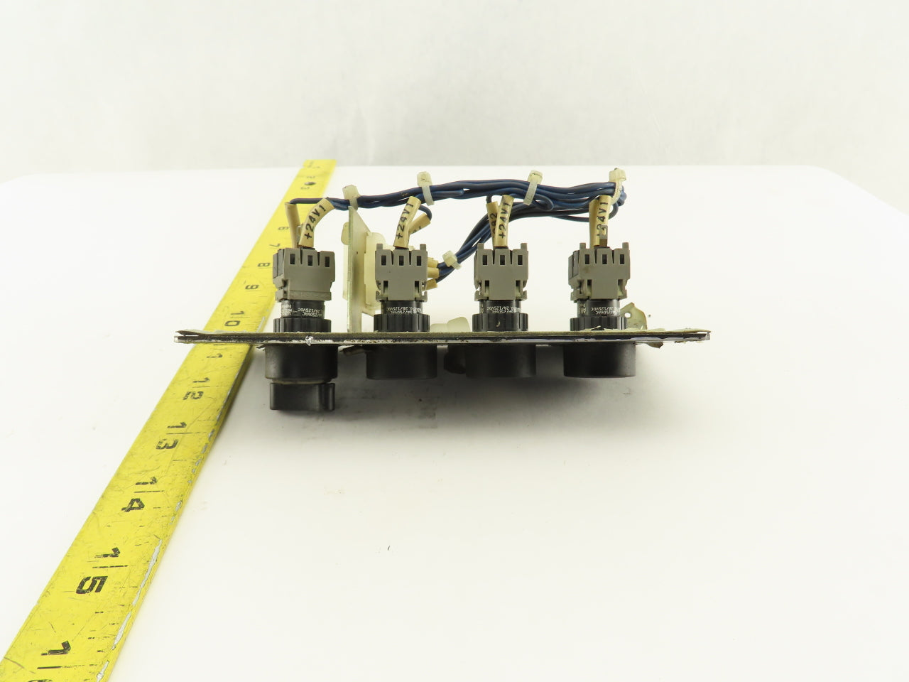 Okuma 2SP-V60 CL18311A CNC Machine Switch Panel