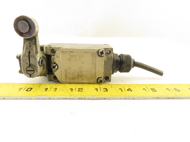 Omron WLCA2-2N 600V Rocker Cam Lever Limit Switch