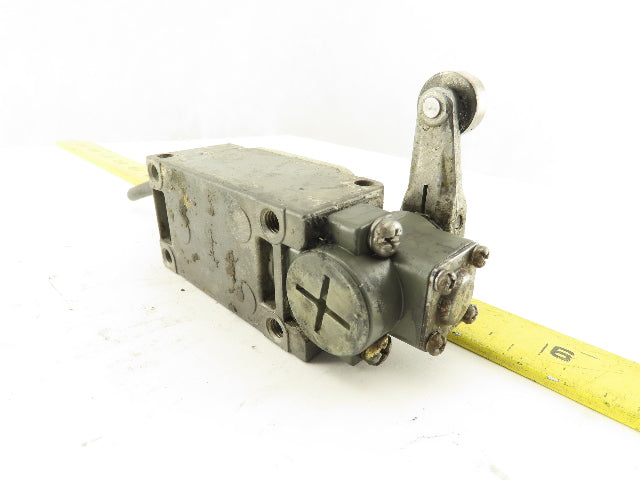 Omron WLCA2-2N 600V Rocker Cam Lever Limit Switch