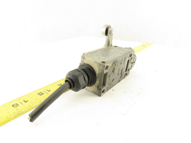 Omron WLCA2-2N 600V Rocker Cam Lever Limit Switch