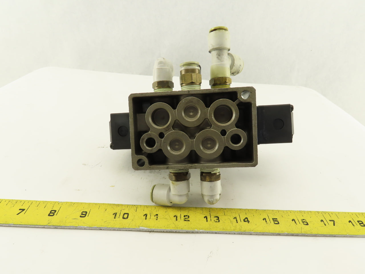 SMC VS7-6-FJG-D-3Z 5/3 Position Exhaust Center Valve Sub Base 24VDC