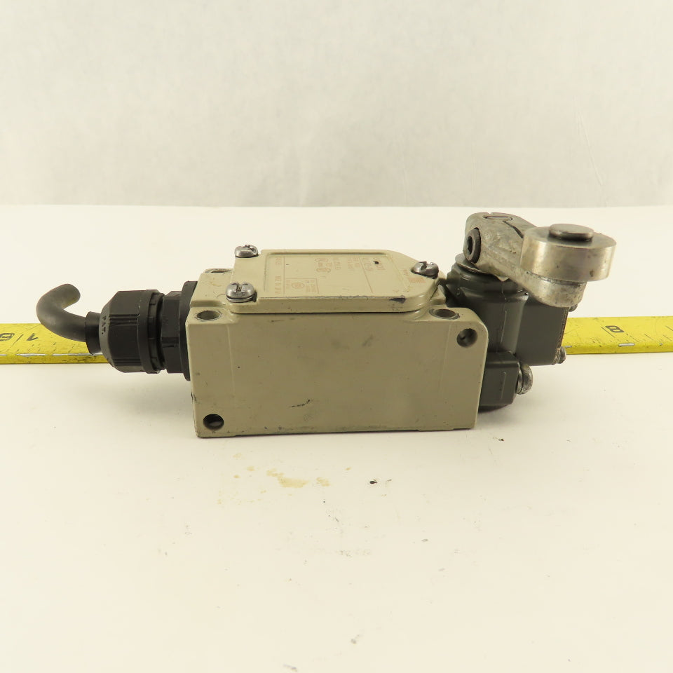 Omron WLCA2-2N 600V Rocker Arm Cam Lever Limit Switch