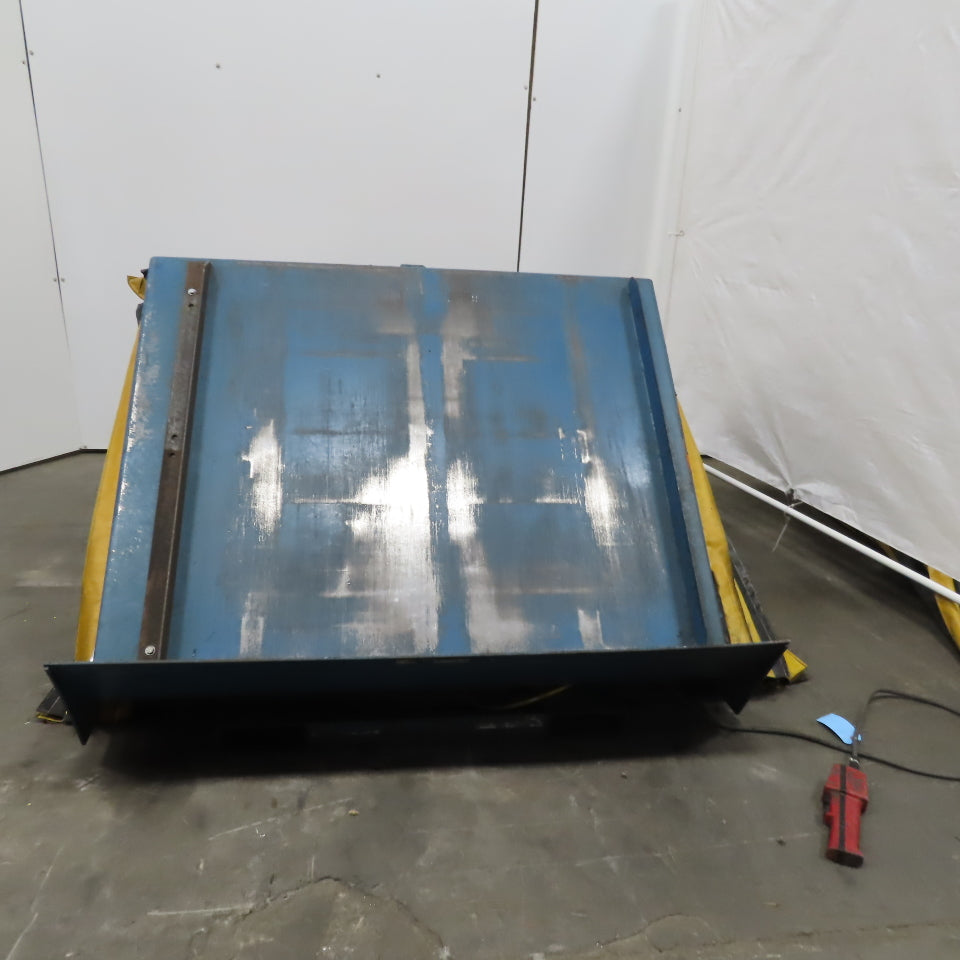 2000 LB Hydraulic 45° Container Tilter 208-230/460V 3Ph 60"W x 50"D
