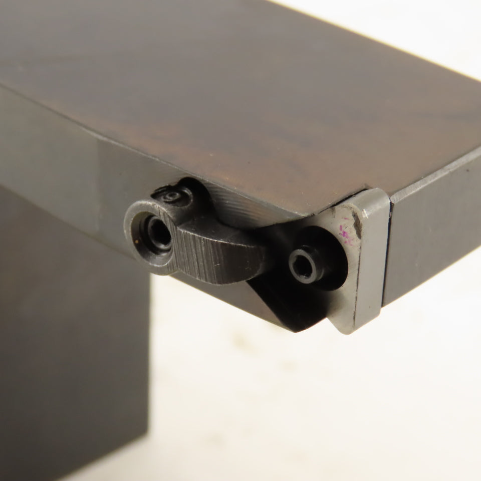Kennametal 111439212F2CV 1.500 Square Shank Offset Indexing Tool Holder Triangle