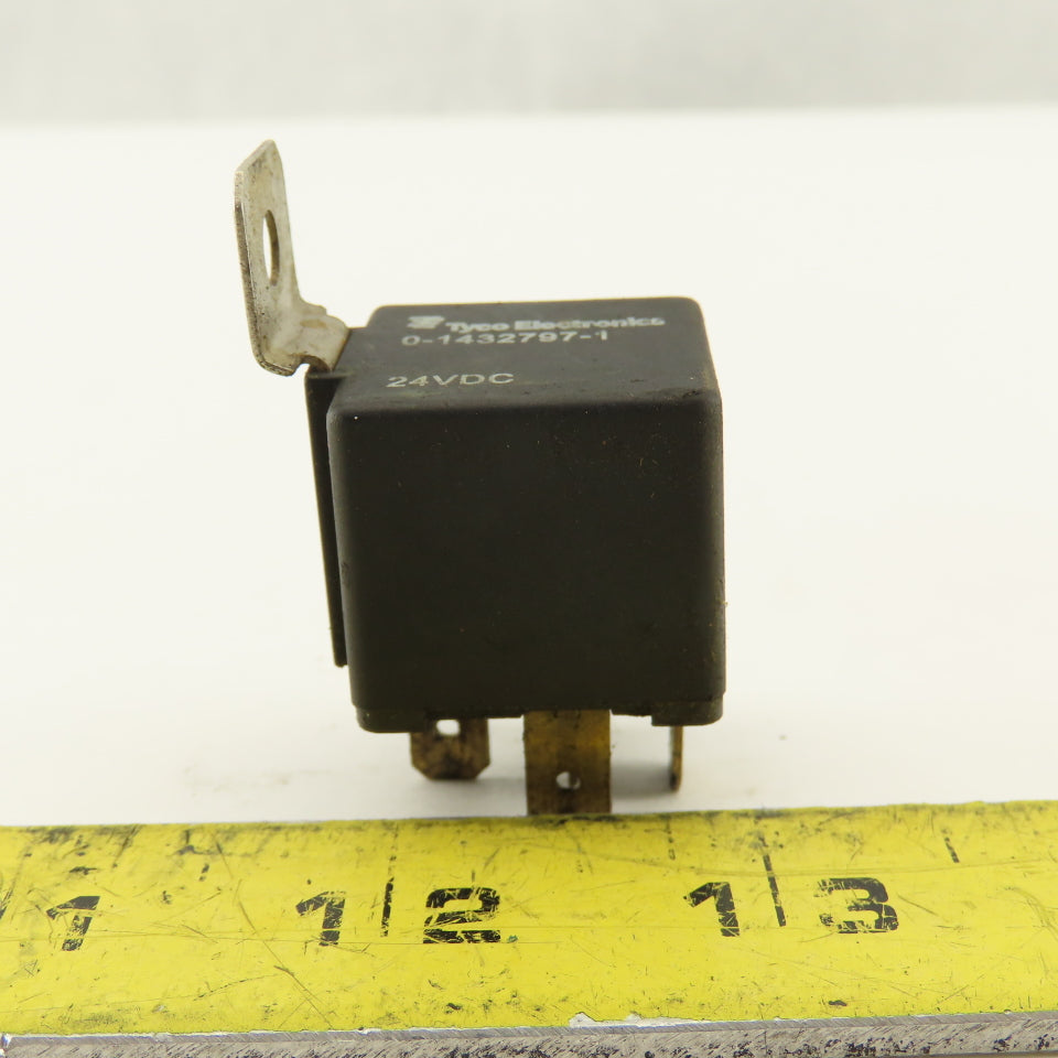 Tyco 0-1432797-1 24VDC Plug In Relay