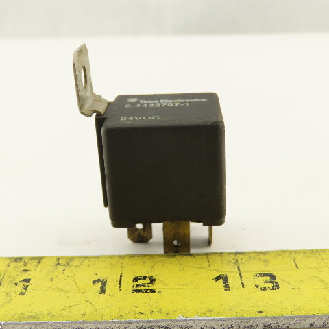Tyco 0-1432797-1 24VDC Plug In Relay