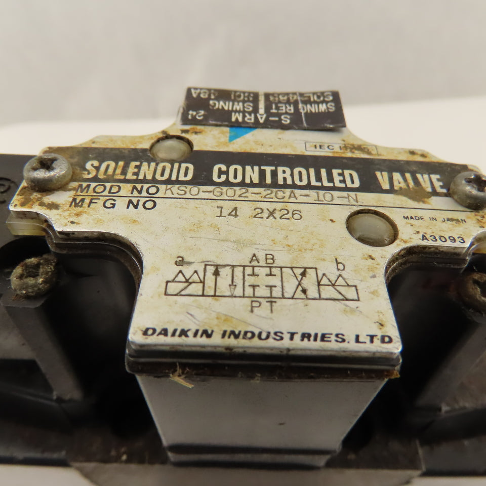 Daikin KSO-G02-2CA-10-N 5/3 Position Double Solenoid Regulated Valve 100V Coil