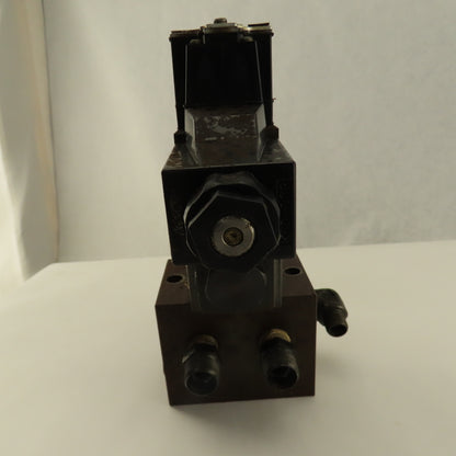 Daikin KSO-G02-2CA-10-N 5/3 Position Double Solenoid Regulated Valve 100V Coil