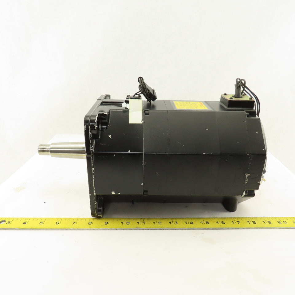 Fanuc A06B-0142-B675 2.1kW 2000RPM 3Ph 186V 133Hz AC Servo Motor
