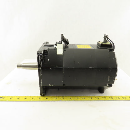 Fanuc A06B-0142-B675 2.1kW 2000RPM 3Ph 186V 133Hz AC Servo Motor