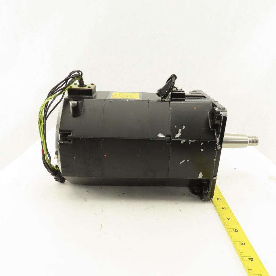 Fanuc A06B-0142-B675 2.1kW 2000RPM 3Ph 186V 133Hz AC Servo Motor