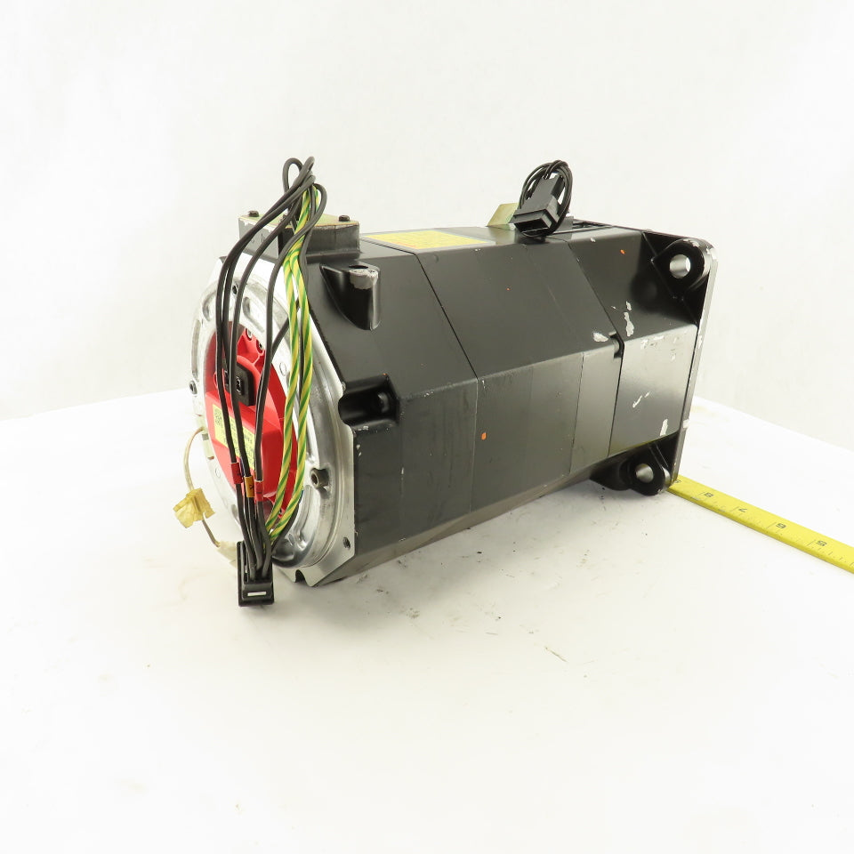 Fanuc A06B-0142-B675 2.1kW 2000RPM 3Ph 186V 133Hz AC Servo Motor