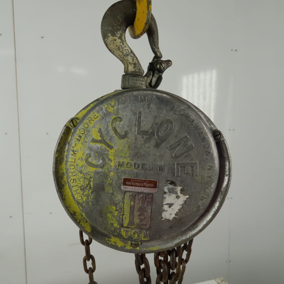 CM Model M Cyclone 1-1/2 Ton Manual Chain Fall Hoist 20' Lift 10' Pendant Chain