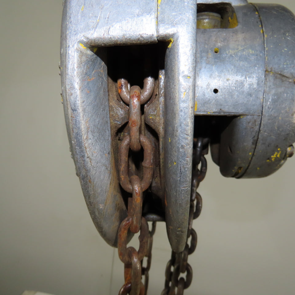 CM Model M Cyclone 1 Ton Manual Chain Fall Hoist 30' Lift 10' Pendant Chain