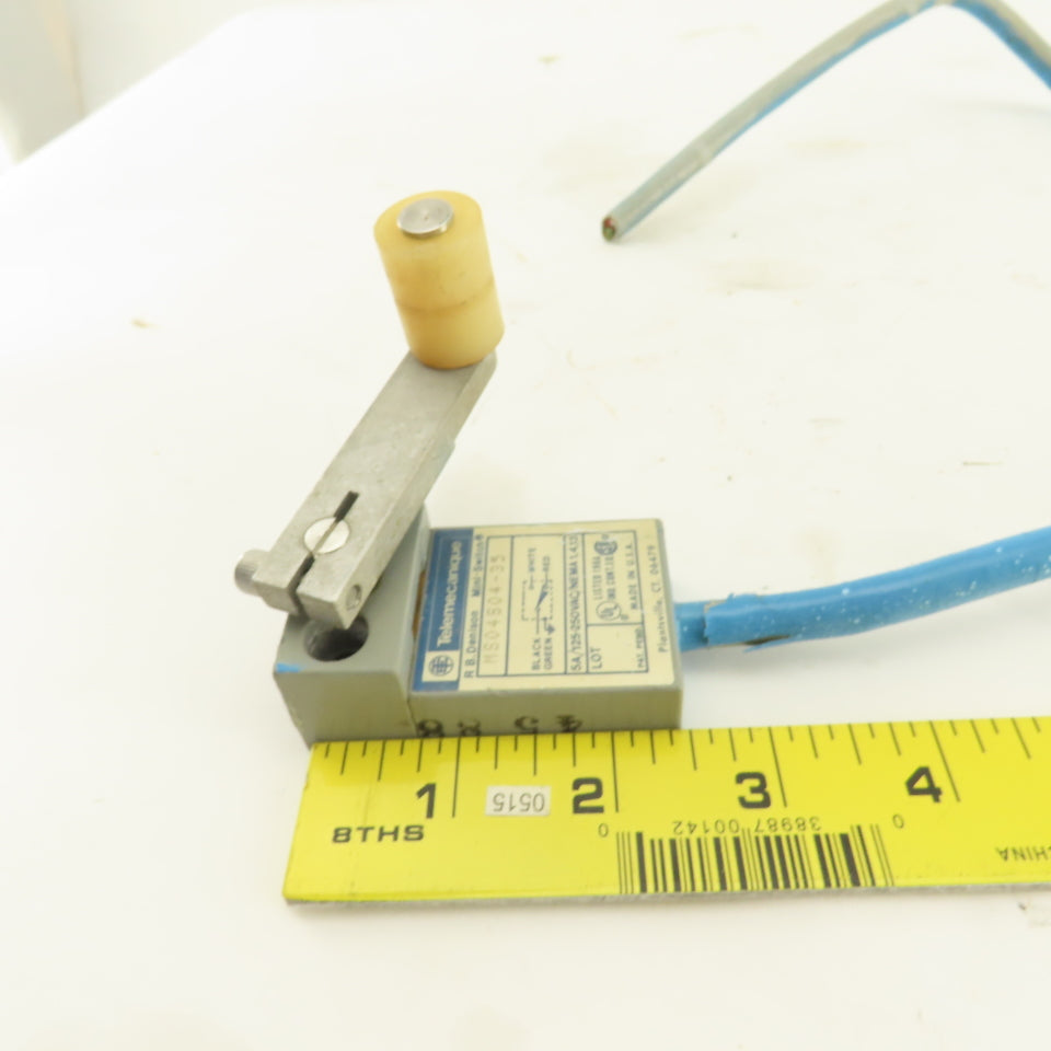 Telemecanique MS04S04 35 120/250VAC 5A Cam Roller Rocker Limit Switch