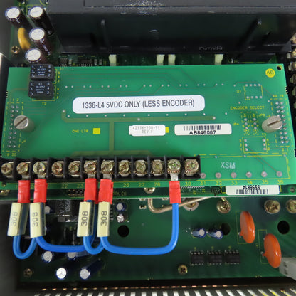 Allen Bradley 1336F-CWF10-AA-EN Ser A 600V 2.5kVa 3Ph Input 0-400Hz VFD AC Drive