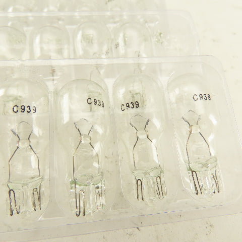Luna Pro 2FMN5 Miniature Incandescent T5 Bulb Lot Of 39