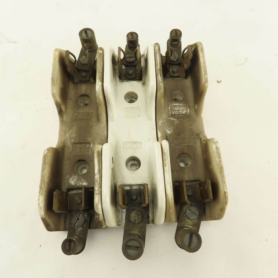 Union Multi 2520 388-424 Ceramic Fuse Holder 30A 600V Lot Of 3