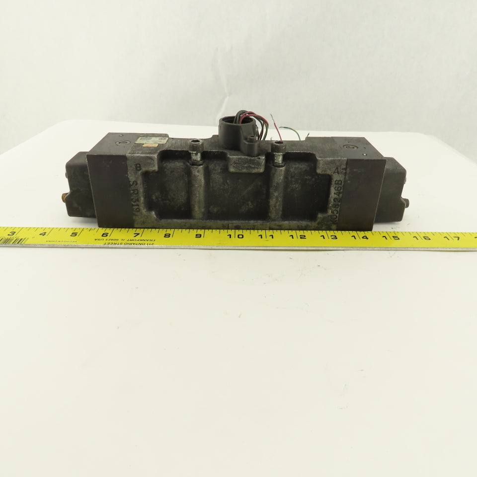 Parker L7253821153VXBB 5/3 Position Closed Center Pneumatic Valve 120V Coil