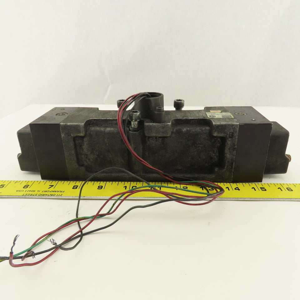 Parker L7253821153VXBB 5/3 Position Closed Center Pneumatic Valve 120V Coil