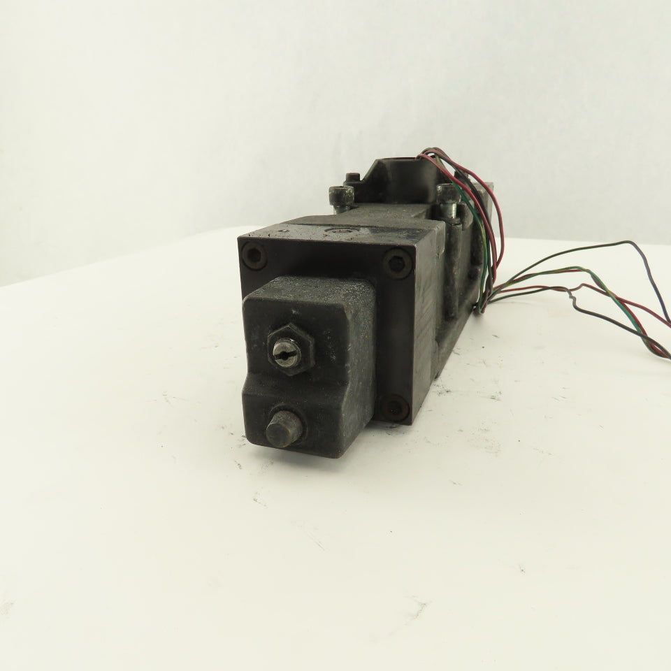 Parker L7253821153VXBB 5/3 Position Closed Center Pneumatic Valve 120V Coil