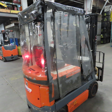 Toyota Soft Panel Vinyl Forklift Cab Enclosure For Model 5FBCU15 Roll Up Doors