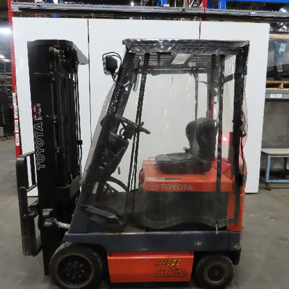 Toyota Soft Panel Vinyl Forklift Cab Enclosure For Model 5FBCU15 Roll Up Doors