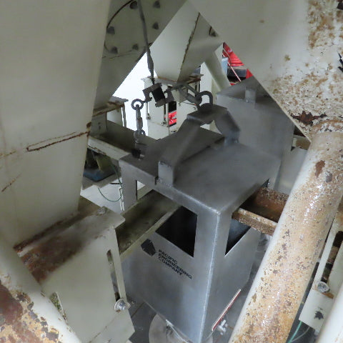 Pacific Engineering Bulk Material Dual Weigh Batching Blending Discharge Hopper