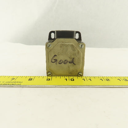 Siemens 3SE3100-1E 500V Limit Switch Contact Body No Operator Head