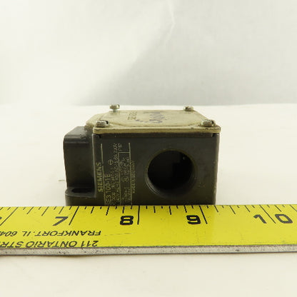 Siemens 3SE3100-1E 500V Limit Switch Contact Body No Operator Head