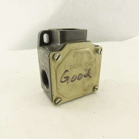 Siemens 3SE3100-1E 500V Limit Switch Contact Body No Operator Head