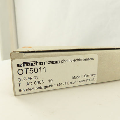 Efector200 Photoelectric Sensor OT5011