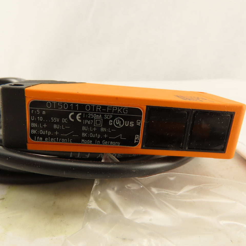 Efector200 Photoelectric Sensor OT5011
