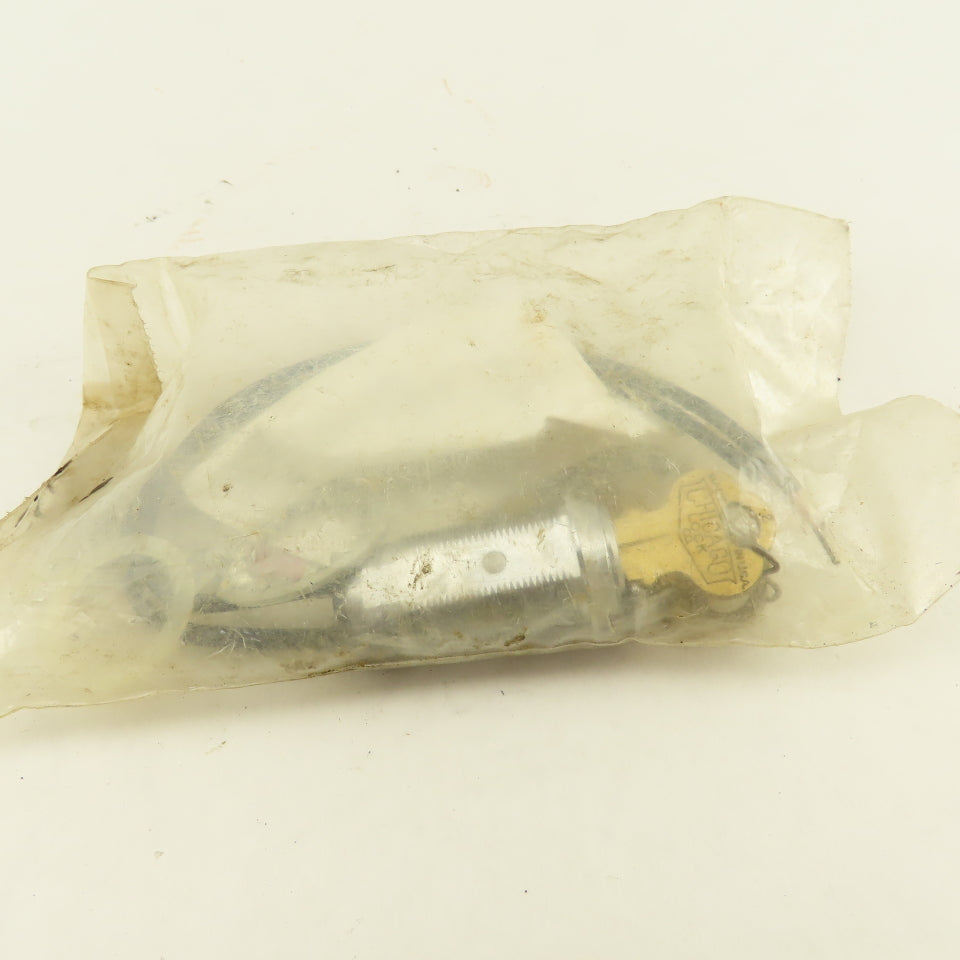 Hoffman 783510-26040 A-EKDF Defeater Electrical Interlock Keyed Panel Switch