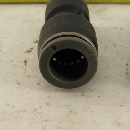 1/2" x 3/8" Push To Connect Tube Reducer Union Nylon Lot Of 2