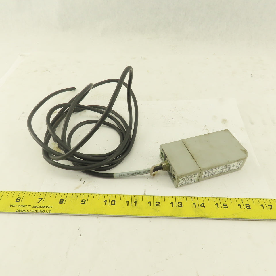 Allen Bradley 4 2DBC-5000 10-30VDC Photo Head W/ Quick Disconnect