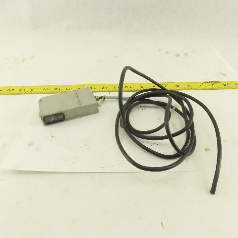 Allen Bradley 4 2DBC-5000 10-30VDC Photo Head W/ Quick Disconnect
