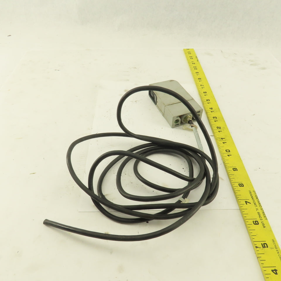 Allen Bradley 4 2DBC-5000 10-30VDC Photo Head W/ Quick Disconnect