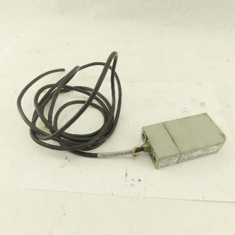 Allen Bradley 4 2DBC-5000 10-30VDC Photo Head W/ Quick Disconnect